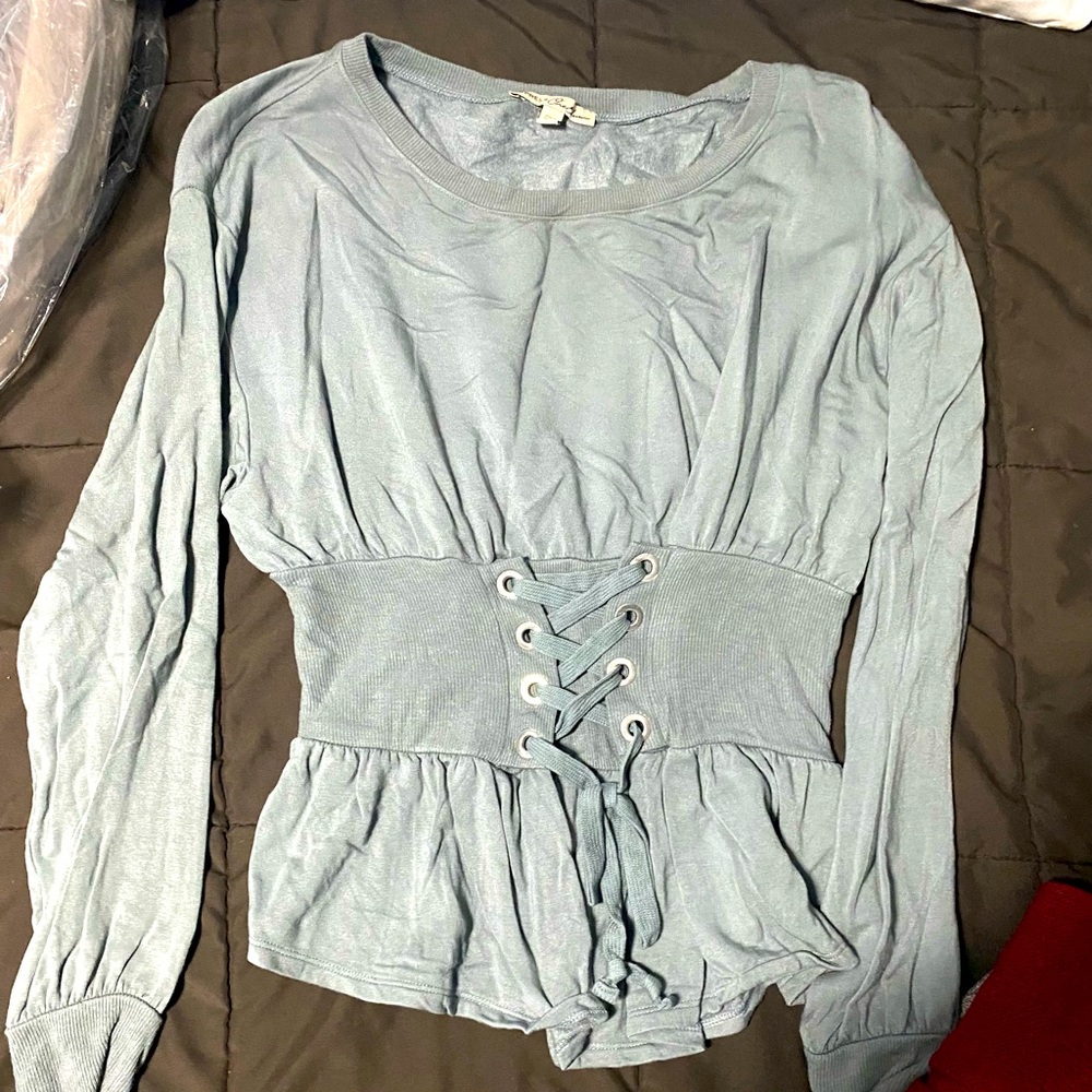 Light green/blue cinch shirt